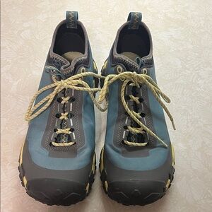 Eddie Bauer waterproof walking/hiking